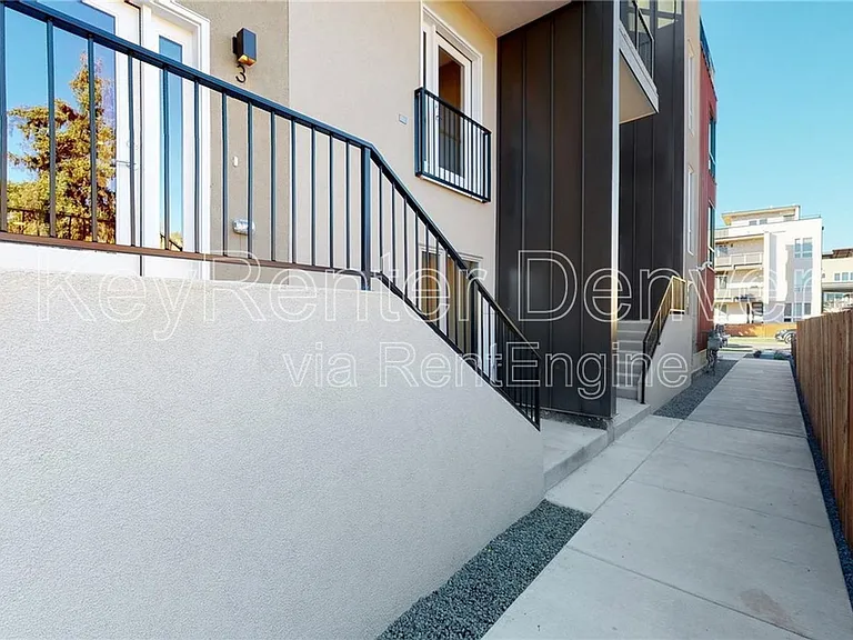 1930 N Grove St #3 — Photo 18
