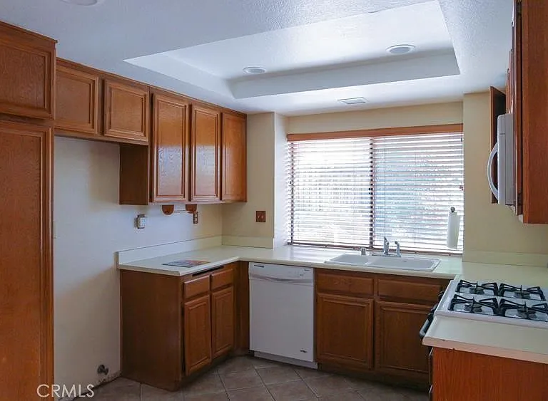 10596 Evergreen Dr — Photo 5
