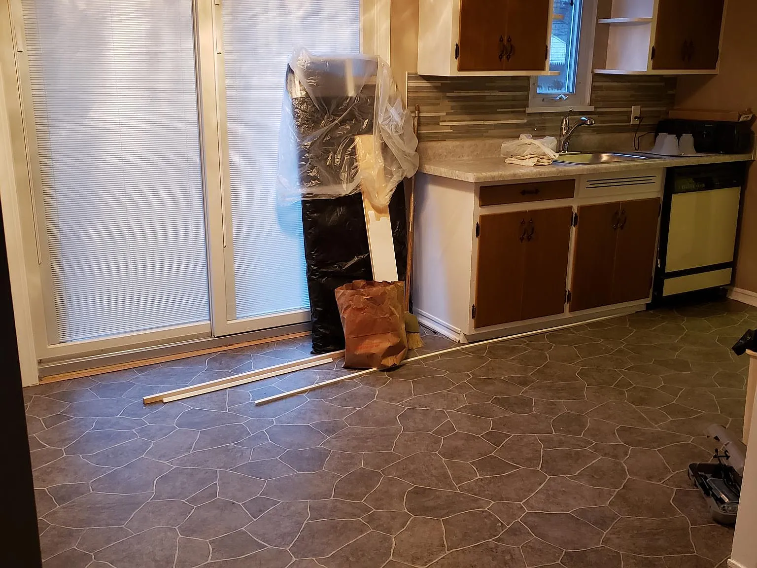 14311 Fairlawn Ave — Photo 2