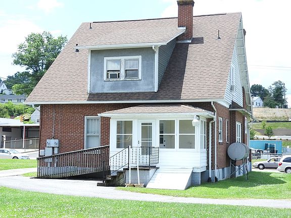 4th image of this home