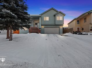 2708 Snug Harbor Cir, Anchorage, AK 99519