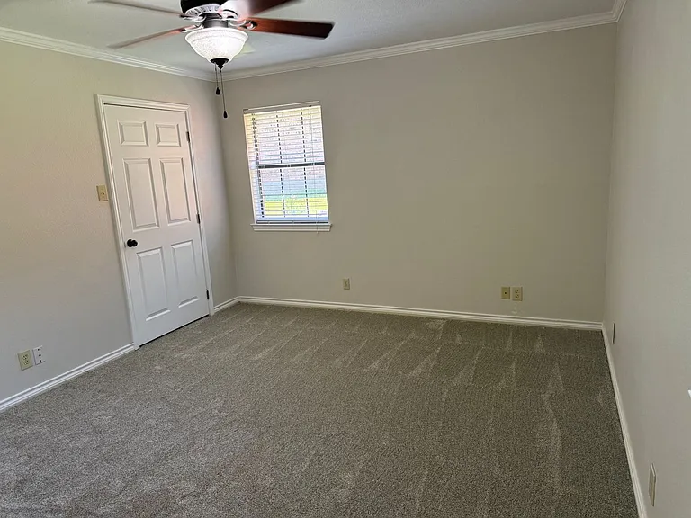 314 Trollinger St — Photo 15