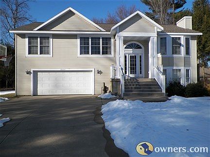 1st image of 15357 Nickolas Dr
