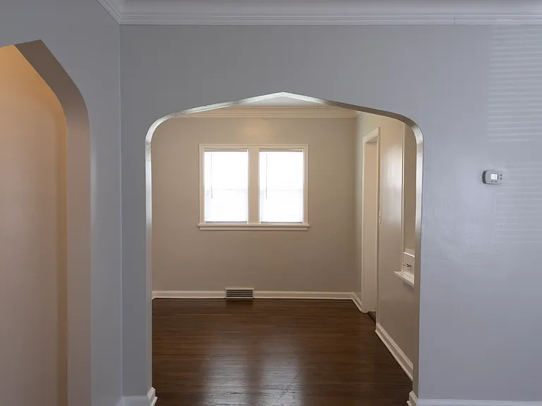 4406 Center St — Photo 9