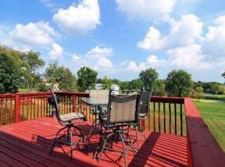 2310 Thoroughbred Trl, Woodstock, IL 60098