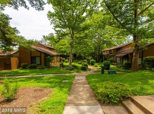 3153 Babashaw Ct, Fairfax, VA 22031