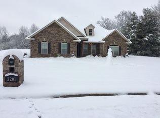 2203 Deer Run Dr SW, Cullman, AL 35057