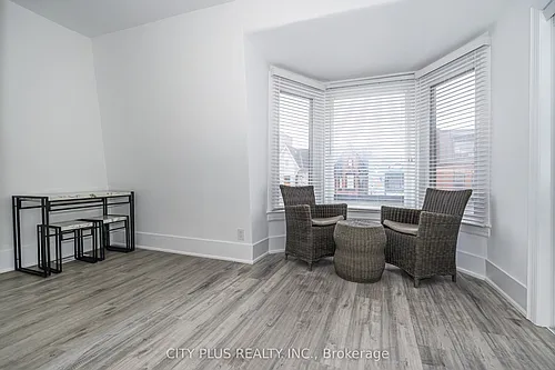 106 Harbord St #2 Photo 1