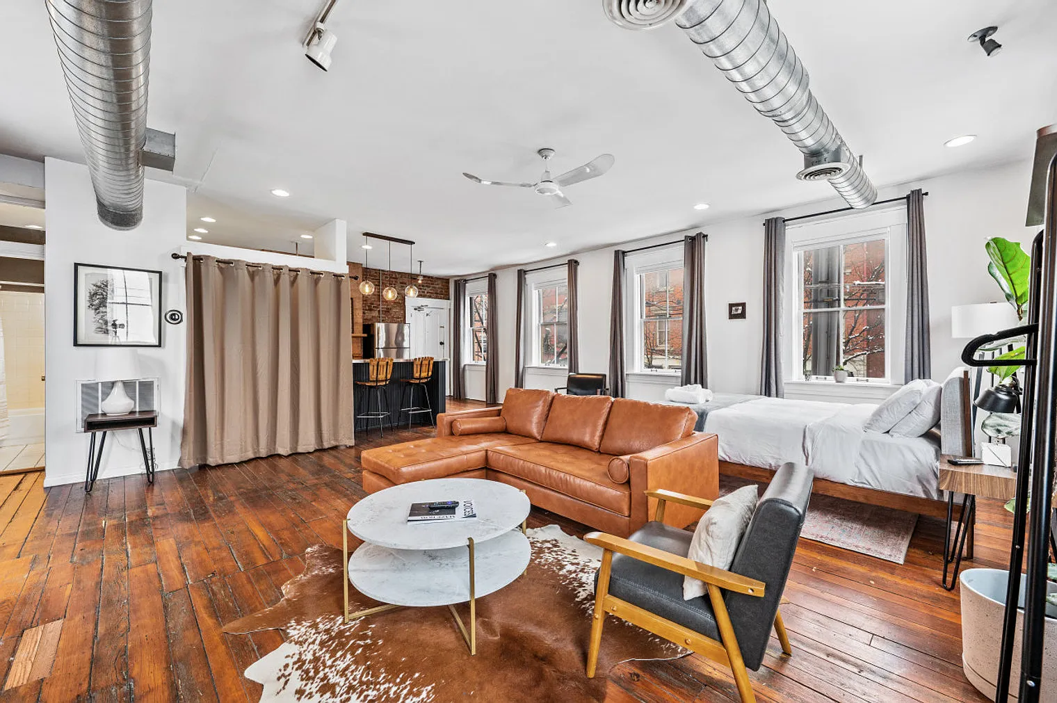 1 bed, 1.0 bath, 710 sqft, $2,097 — Photo 4