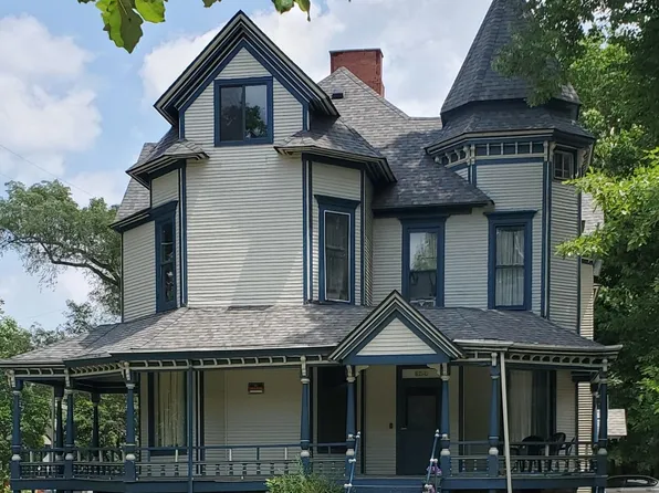 316/324 Stuart Ave, Kalamazoo, MI 49007