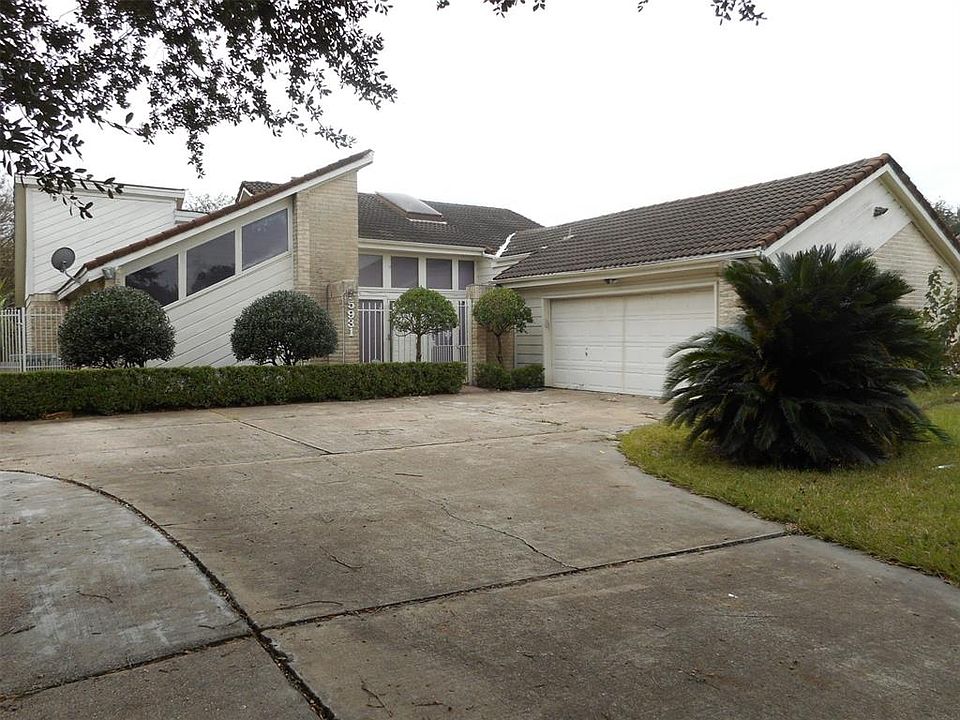 1st image of 5931 Caruso Forest Dr