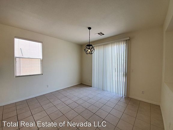 5th image of 11238 Tribiani Ave