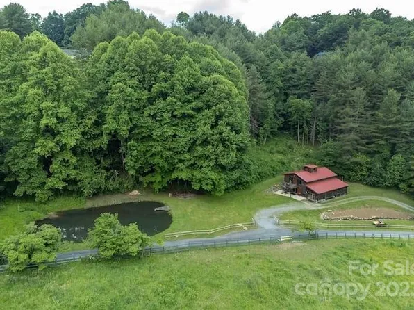 72 Scotchmans Rd, Waynesville, NC 28786