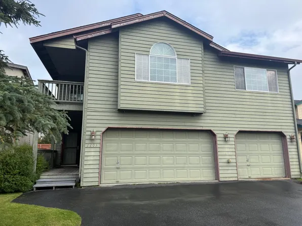 2203 Stockdale Cir, Anchorage, AK 99515