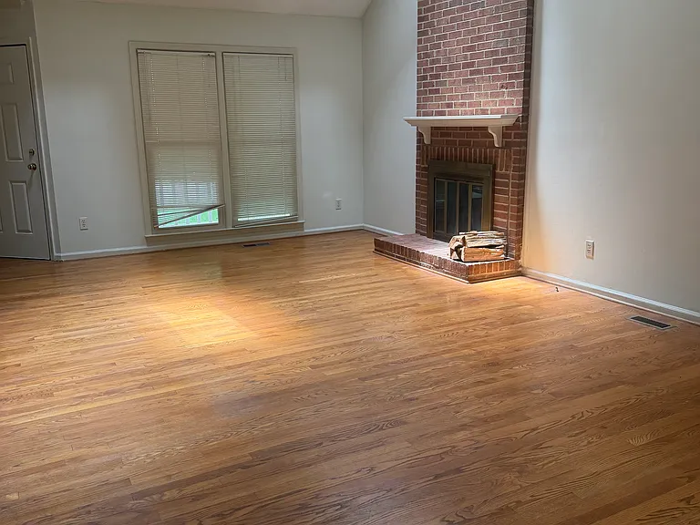 2412 Quaker Landing Rd — Photo 29