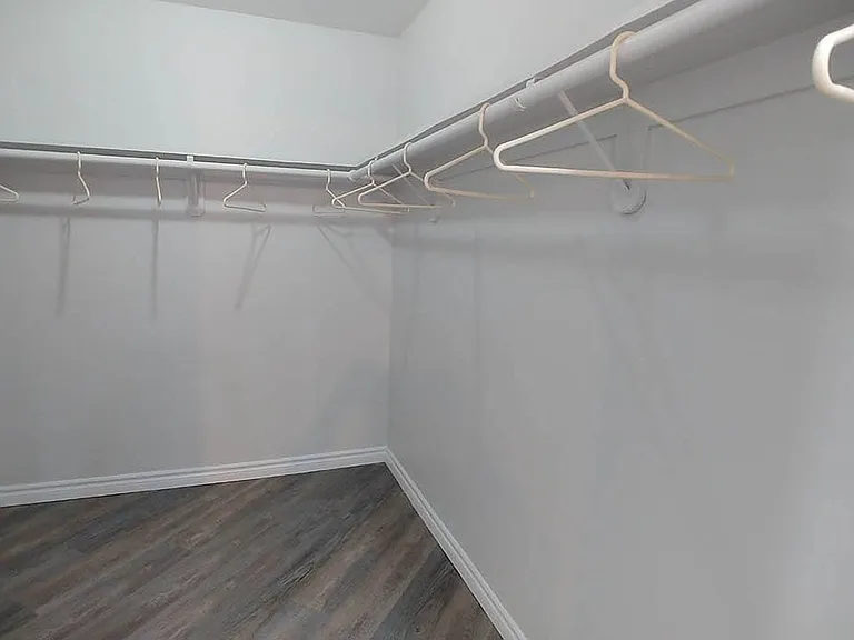 Village Beesan Condos — Photo 32