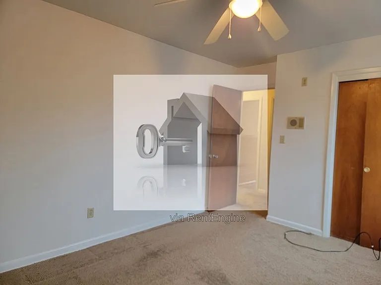 917 N 70th Ave — Photo 12