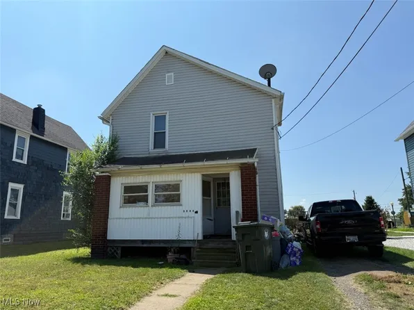 2206 Winfield Way NE, Canton, OH 44705