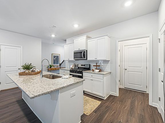 2nd image of 16 Evesham Way #1