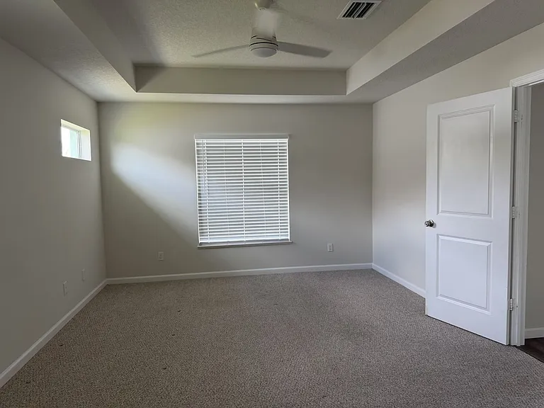 4634 SW Athena Dr — Photo 15