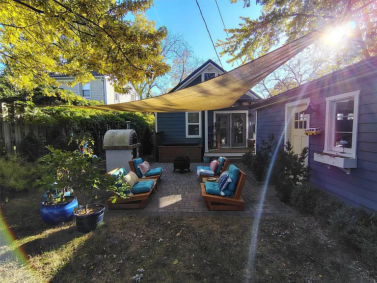 241 N Helen Ave — Photo 23