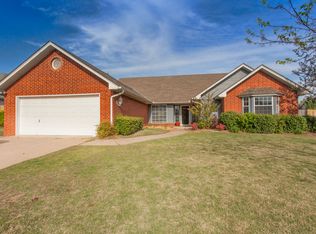 800 Adams Trl, Edmond, OK 73012