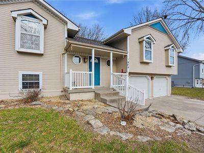 804 SE 16th Ter, Oak Grove, MO, 64075
