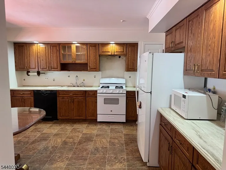 76 Cider Mill Rd — Photo 10