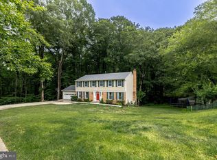 6251 Garretson St, Burke, VA 22015