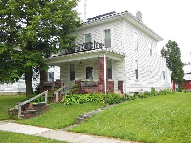 1st image of 602 W Mary St