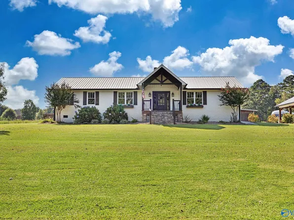 1121 Martin Rd, Boaz, AL 35957