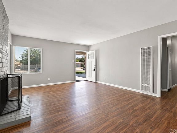 5th image of 38547 Sumac Ave
