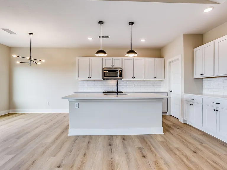 1025 W Long Path St — Photo 12