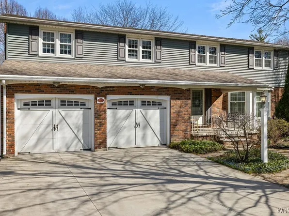 615 Sandlewood Dr, Lewiston, NY 14092