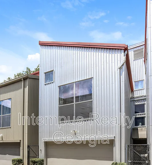 241 Maynard Ter #5 — Photo 3