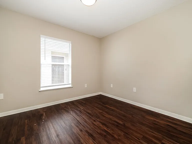 30250 Rattana Ct — Photo 12