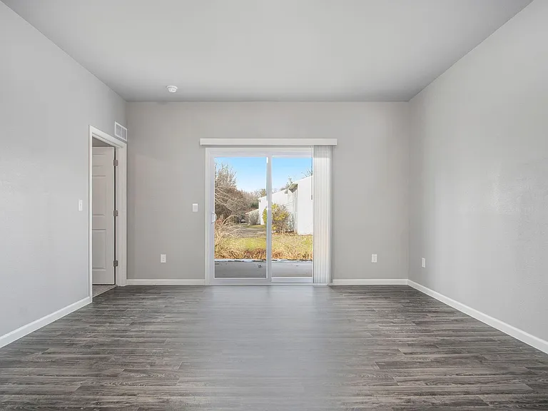611 W Marion St #8 — Photo 9