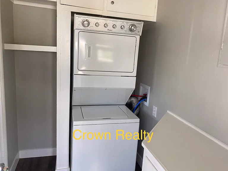 950 Windsor Dr — Photo 31