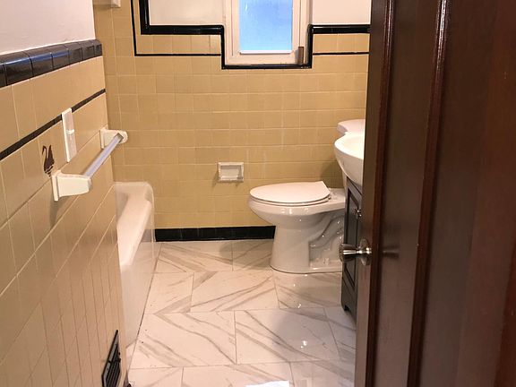 5th image of 3641 Marydell Pl