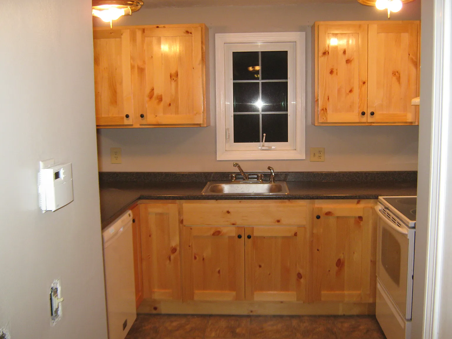 2 bed, 1.5 bath, 1200 sqft, $2,200 — Photo 4