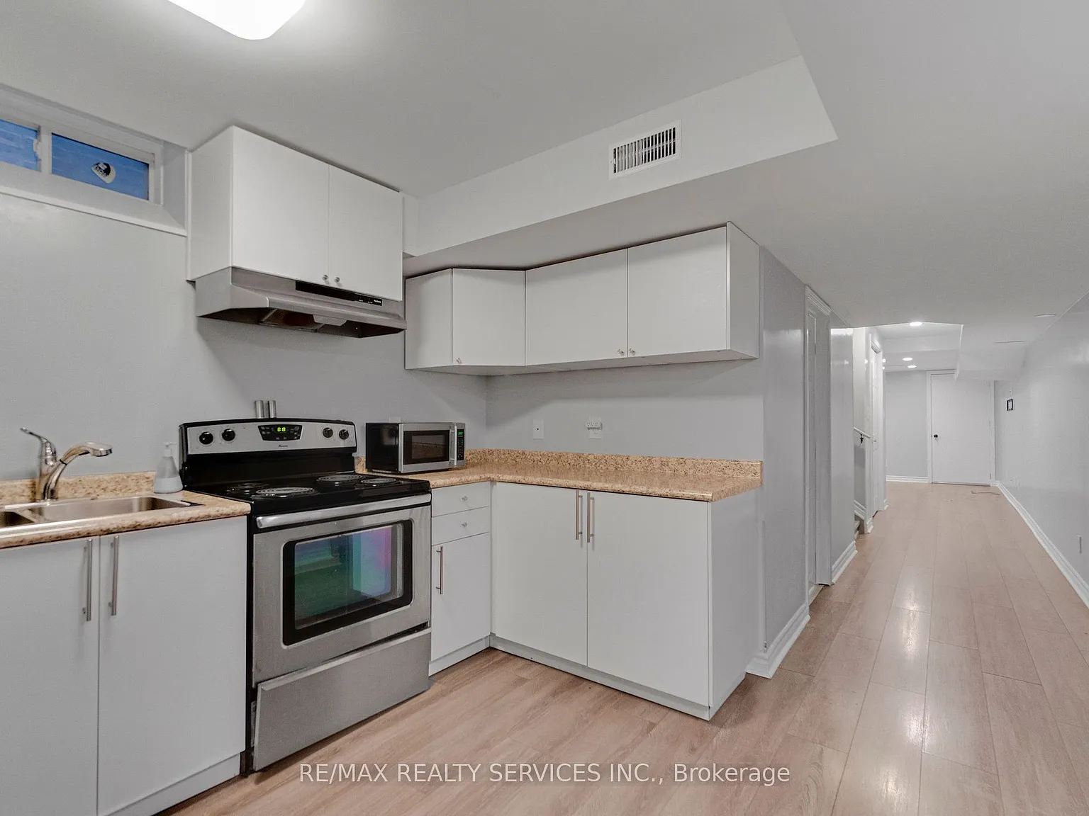 2 bed, $1,700 — Photo 4