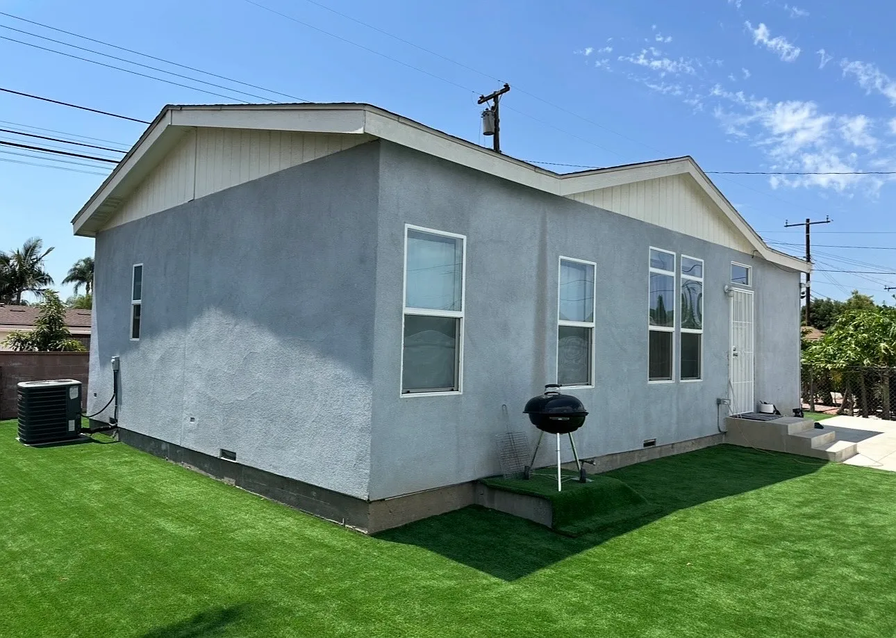 3 bed, 750 sqft, $3,200 — Photo 3