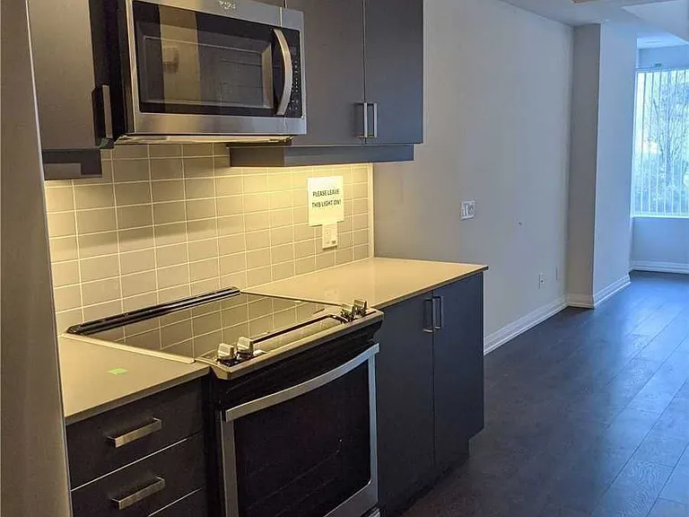 1010 Portage Pkwy #Townhouse 15 — Photo 8