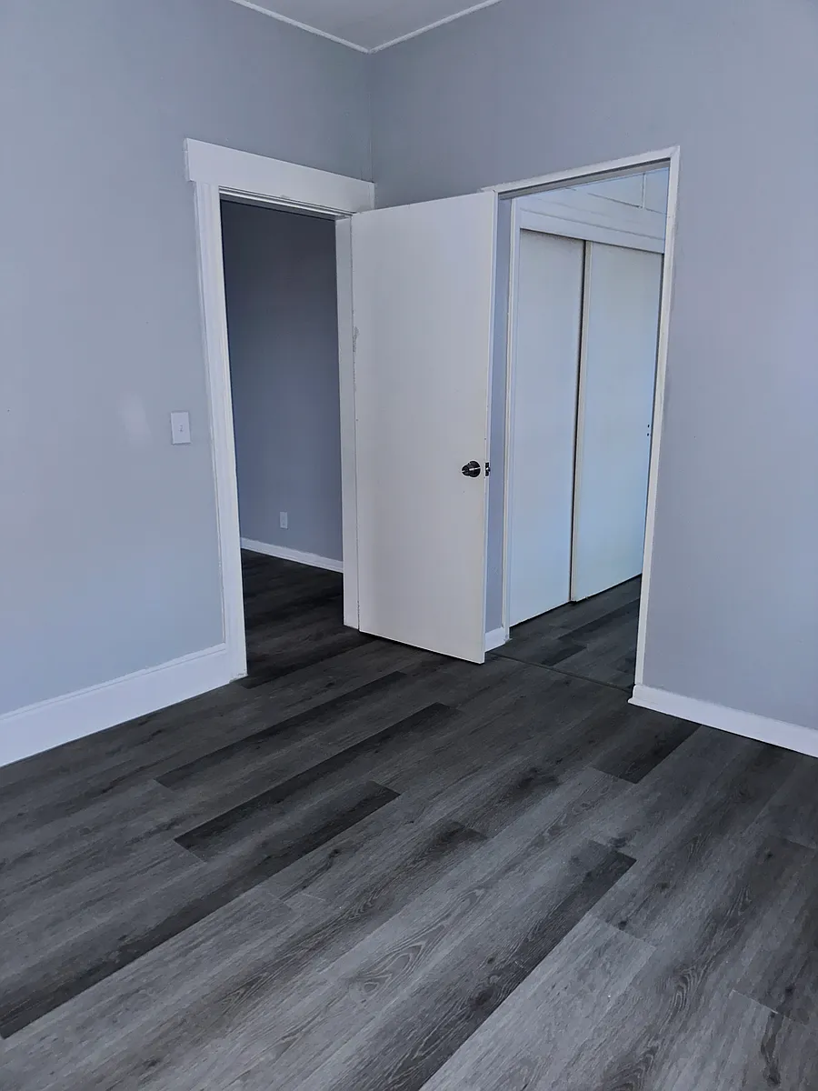 Building Photo - 209 Lanza Ave #2