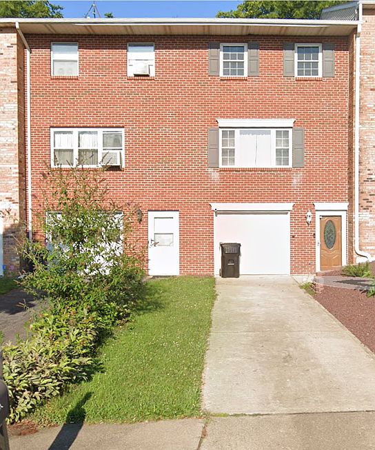 1st image of 3145 Lucas Dr