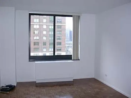 Rented by CCG Real Estate Brokerage | media 18