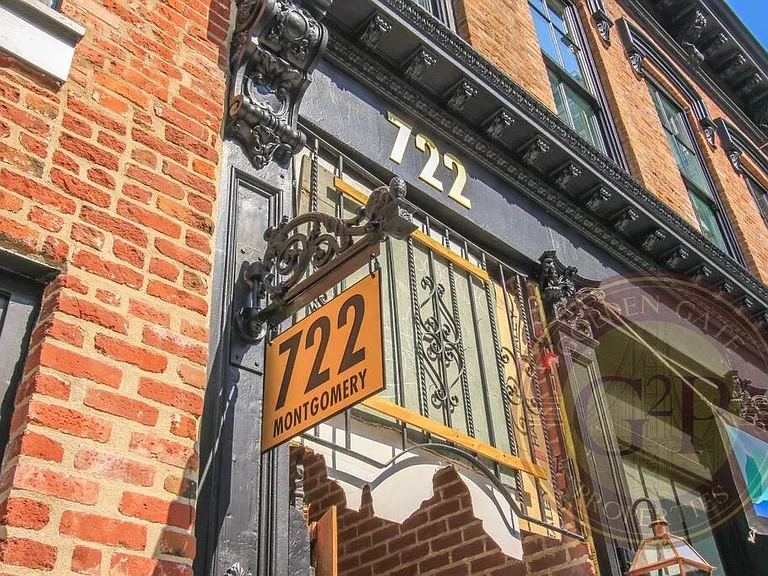 722 Montgomery St — Photo 3