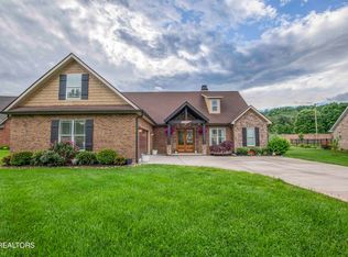 1900 Serene Cove Way, Knoxville, TN 37920