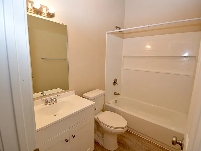 1313 Ortiz Dr SE #3 — Photo 5