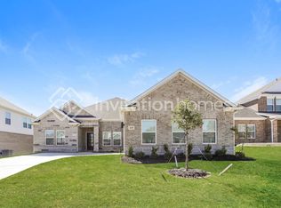 419 Amberville Dr, Red Oak, TX 75154